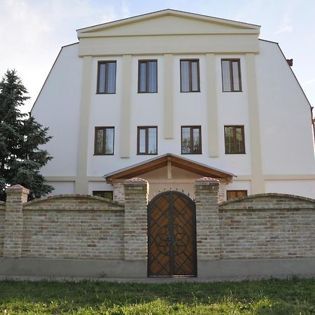Dom Fedorovyh Hotel Sergejevka Eksteriør billede